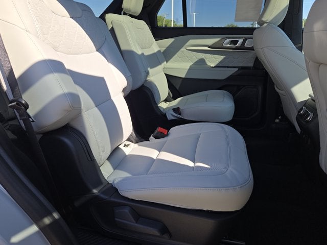 2027 Ford Explorer Platinum™