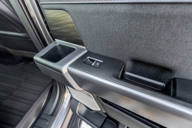 2025 Ford F-150 Lightning Lariat®