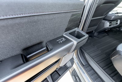 2025 Ford F-150 Lightning Lariat®