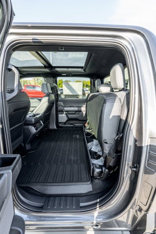 2025 Ford F-150 Lightning Lariat®