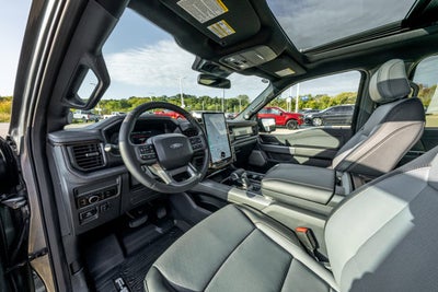 2025 Ford F-150 Lightning Lariat®