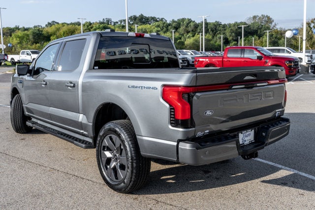 2025 Ford F-150 Lightning Lariat®