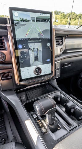 2025 Ford F-150 Lightning Lariat®