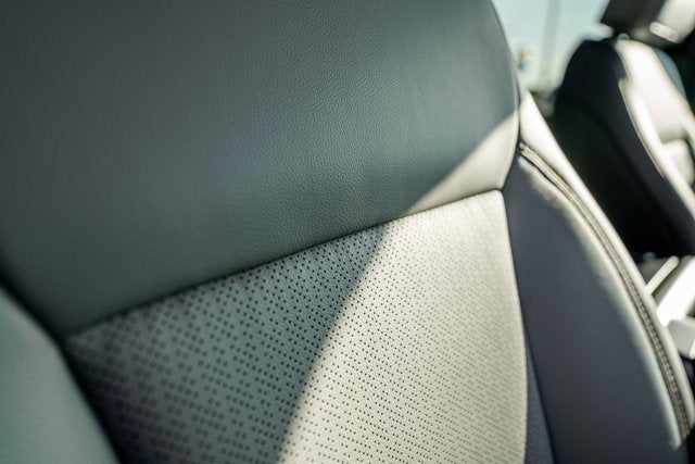 2025 Ford F-150 Lightning Lariat®