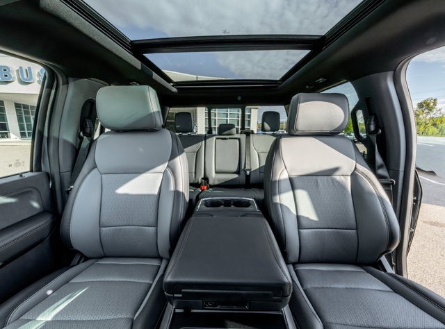 2025 Ford F-150 Lightning Lariat®