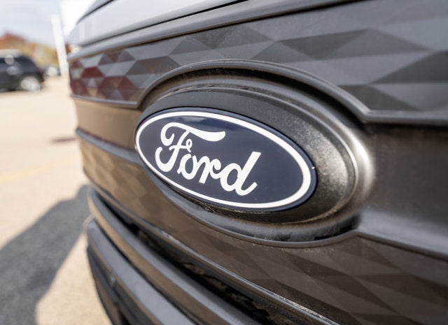 2025 Ford F-150 Lightning Lariat®