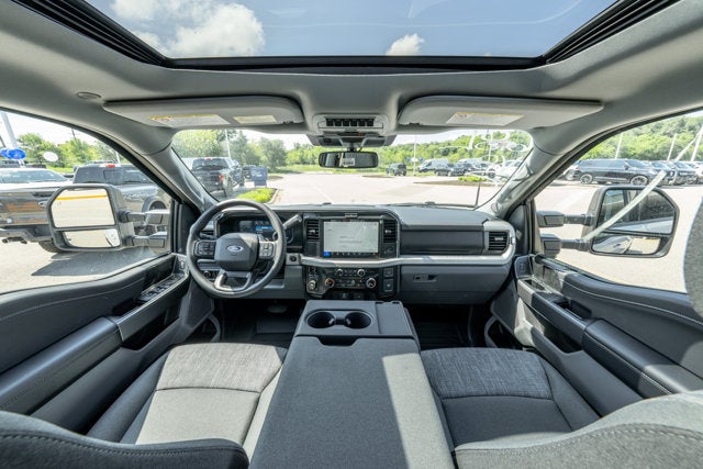 2026 Ford Super Duty F-350® XLT