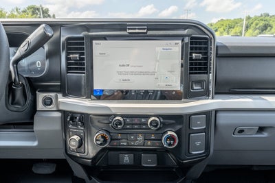 2026 Ford Super Duty F-350® XLT