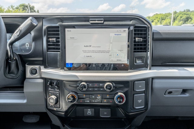 2026 Ford Super Duty F-350® XLT