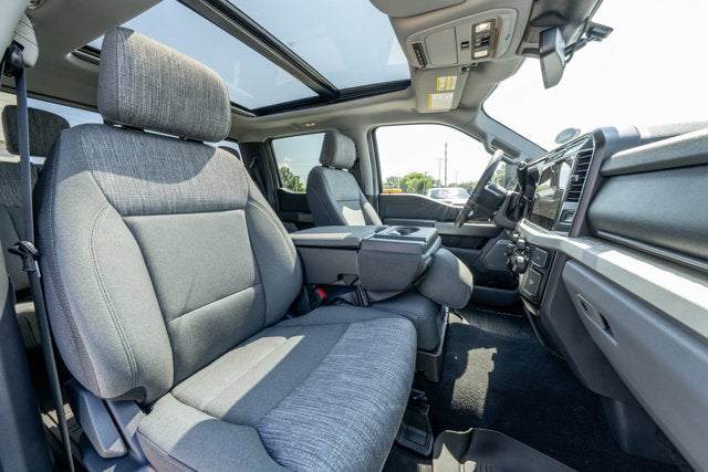2026 Ford Super Duty F-350® XLT