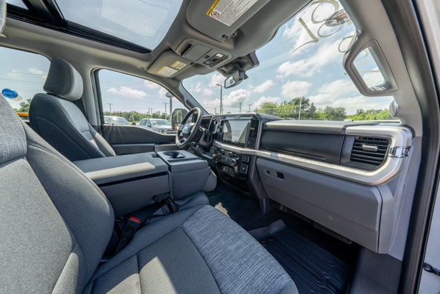 2026 Ford Super Duty F-350® XLT