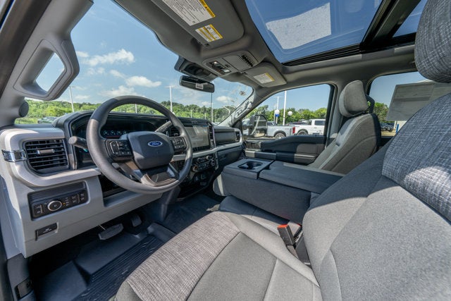 2026 Ford Super Duty F-350® XLT