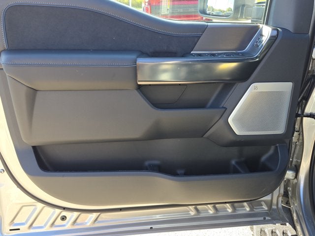2027 Ford Super Duty F-350® Platinum®
