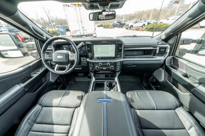 2026 Ford Super Duty F-350® Platinum®