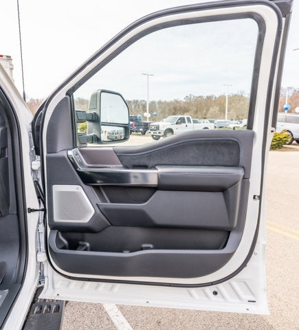 2026 Ford Super Duty F-350® Platinum®