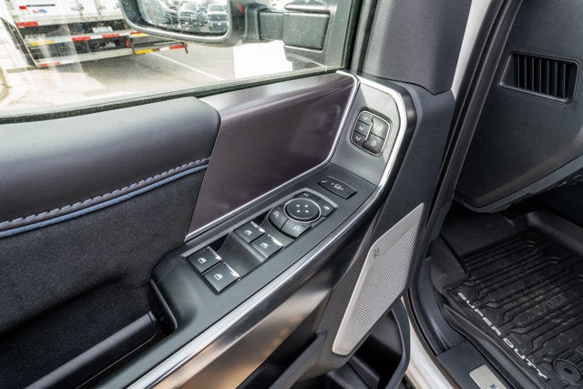 2026 Ford Super Duty F-350® Platinum®