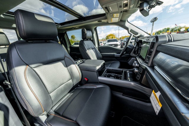 2026 Ford Super Duty F-350® Lariat®