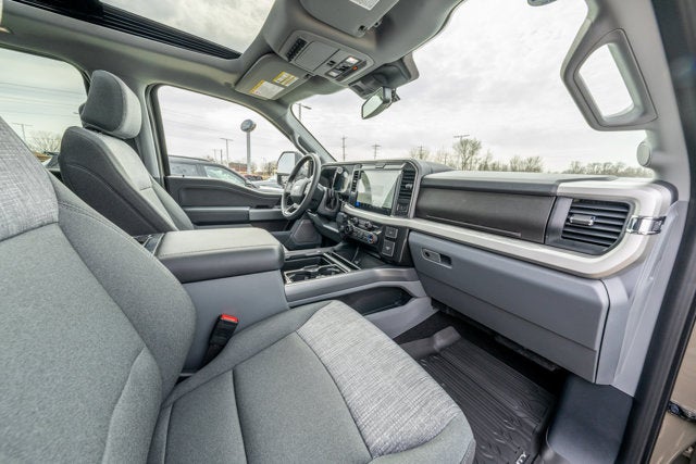 2026 Ford Super Duty F-350® XLT