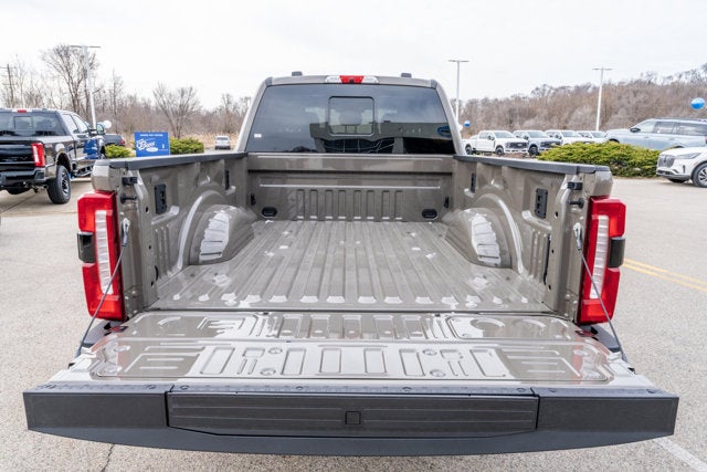 2026 Ford Super Duty F-350® XLT