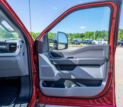 2026 Ford Super Duty F-350® XLT