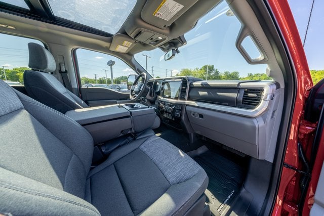 2026 Ford Super Duty F-350® XLT