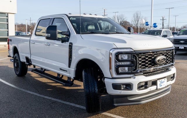 2026 Ford Super Duty F-350® Lariat®