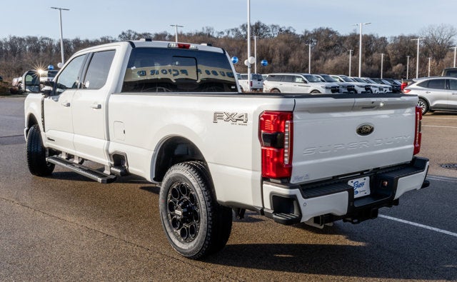 2026 Ford Super Duty F-350® Lariat®