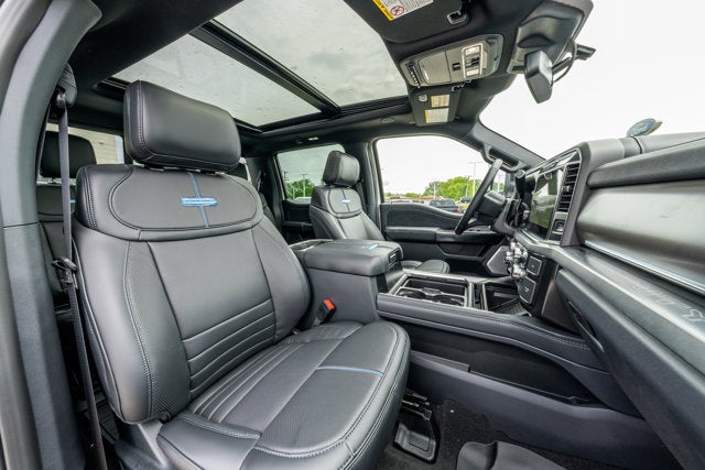 2026 Ford Super Duty F-350® Platinum®