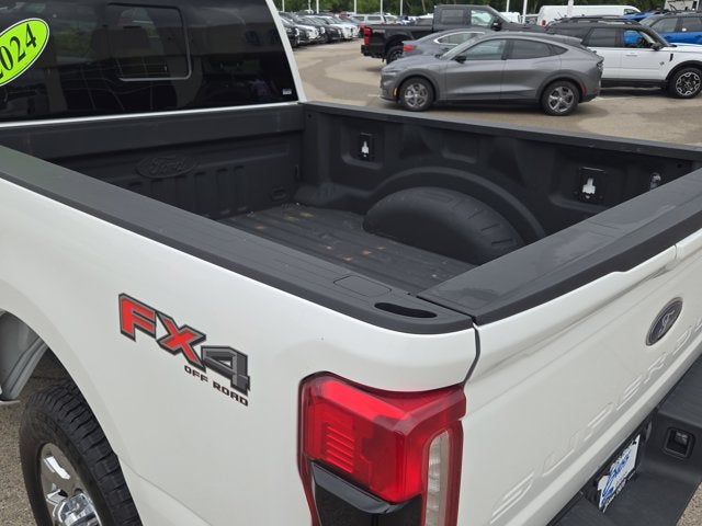 2024 Ford Super Duty F-350 SRW Lariat