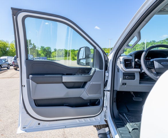 2026 Ford Super Duty F-350® XLT