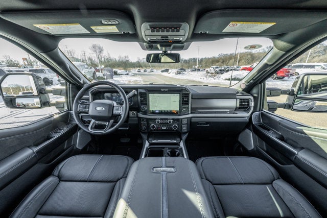 2026 Ford Super Duty F-350® Platinum®