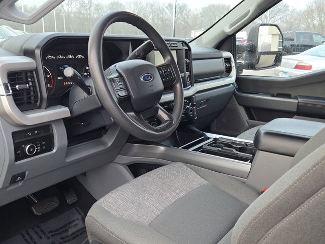 2023 Ford Super Duty F-450 DRW XLT