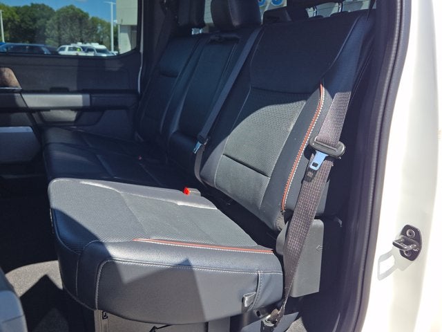 2023 Ford Super Duty F-450 DRW Lariat