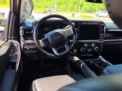 2023 Ford Super Duty F-450 DRW Lariat