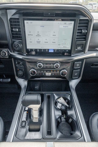 2025 Ford F-150 Platinum®