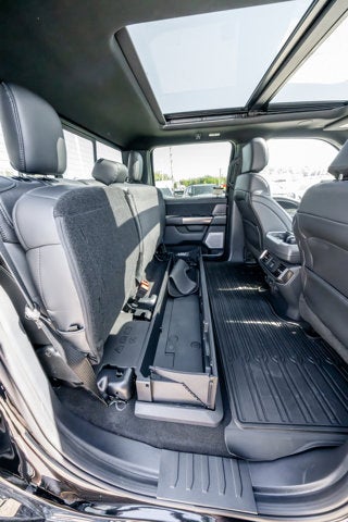 2025 Ford F-150 Platinum®