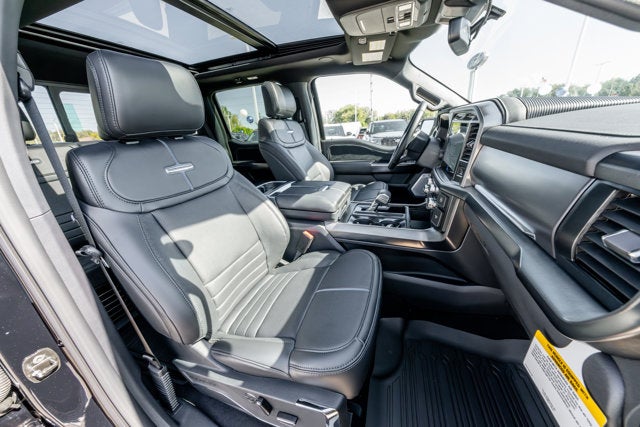 2025 Ford F-150 Platinum®