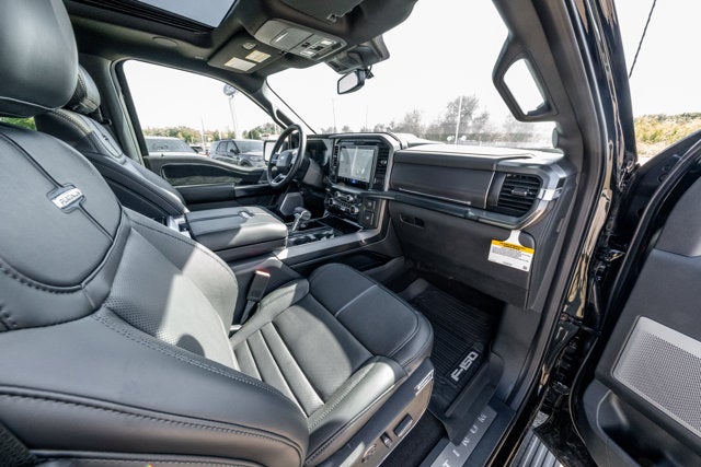 2025 Ford F-150 Platinum®