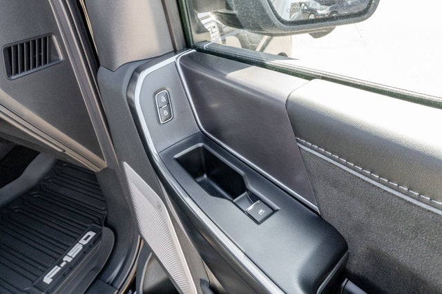 2025 Ford F-150 Platinum®