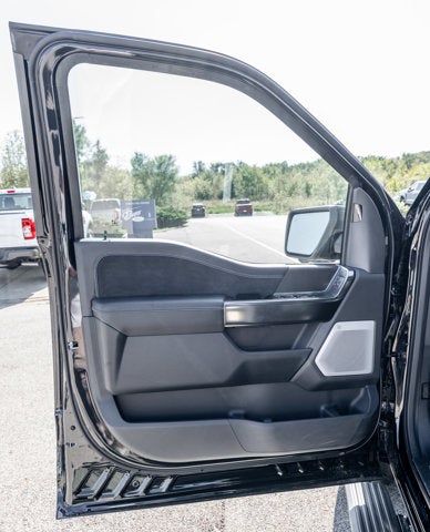 2025 Ford F-150 Platinum®