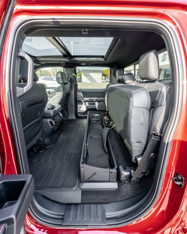 2025 Ford F-150 Platinum®