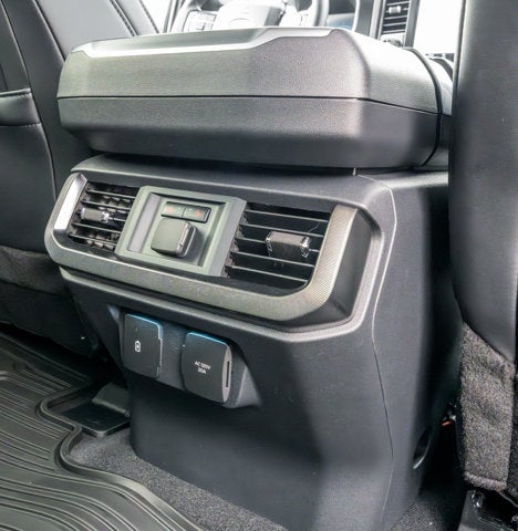 2025 Ford F-150 Platinum®