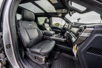 2025 Ford F-150 Platinum®