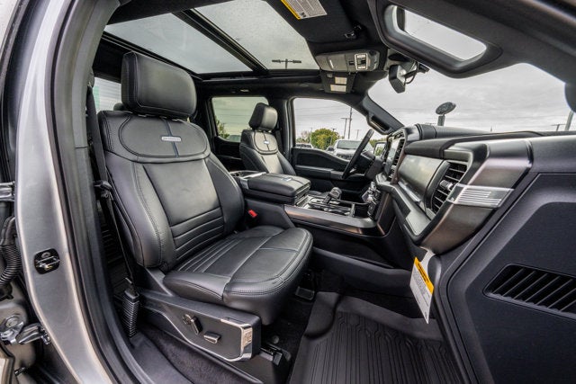 2025 Ford F-150 Platinum®