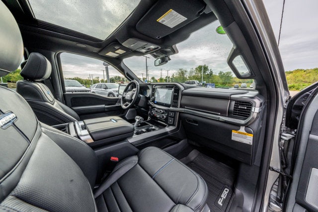 2025 Ford F-150 Platinum®