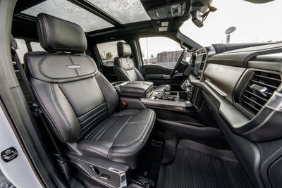 2025 Ford F-150 Platinum®