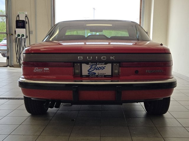 1989 Buick Reatta Base