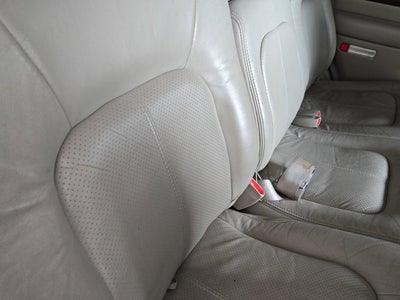 2002 Cadillac Escalade Base AWD