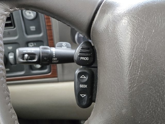 2002 Cadillac Escalade Base AWD