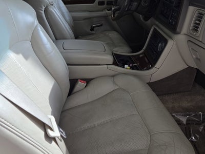 2002 Cadillac Escalade Base AWD